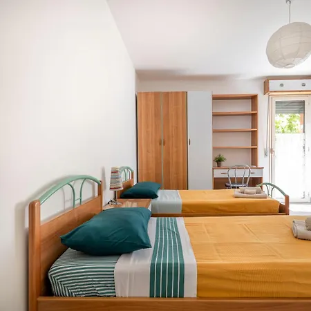 La Casina Dei Cachi Апартаменты *